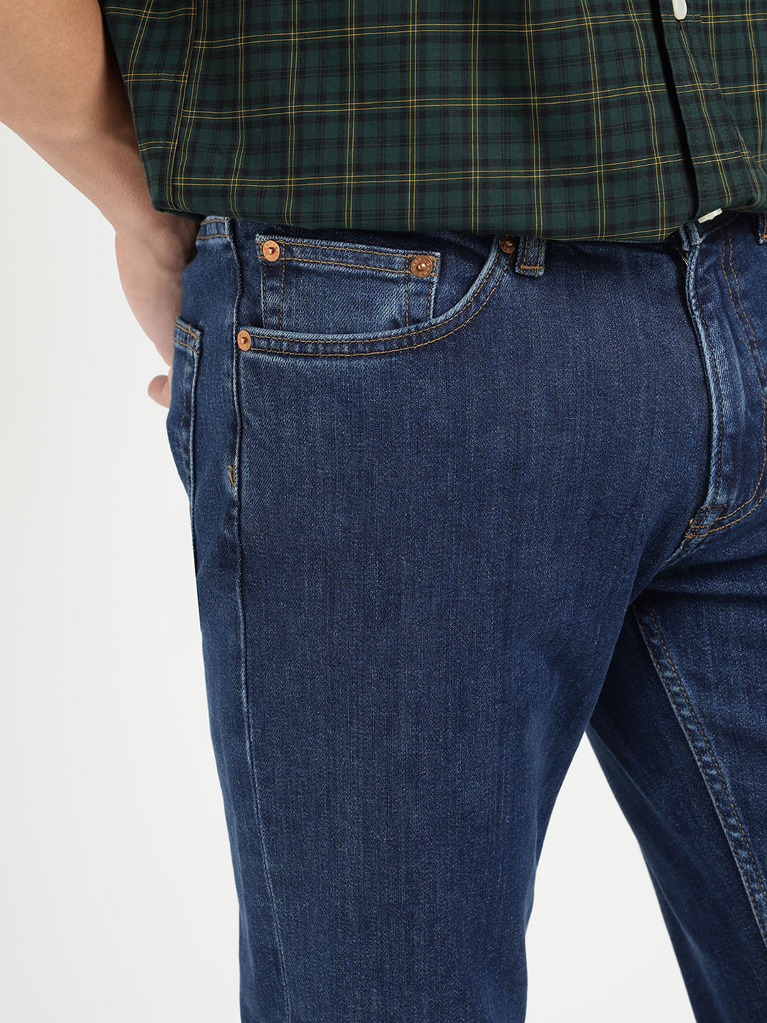 Gant Men Blue Slim Fit Solid Jeans