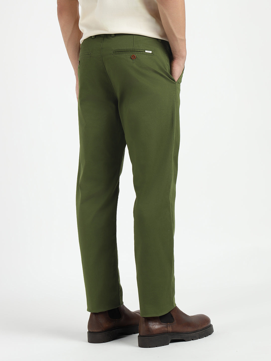 Gant Men Green Regular Fit Solid Trouser