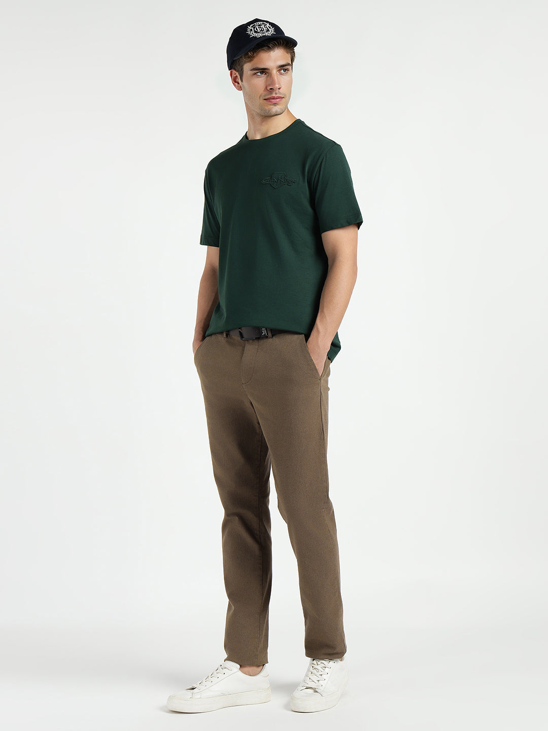 Gant Men Brown Slim Fit Solid Trouser