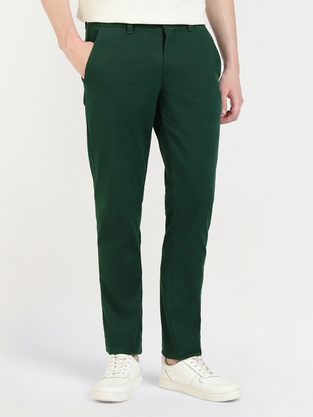 Gant Men Green Slim Fit Solid Trouser