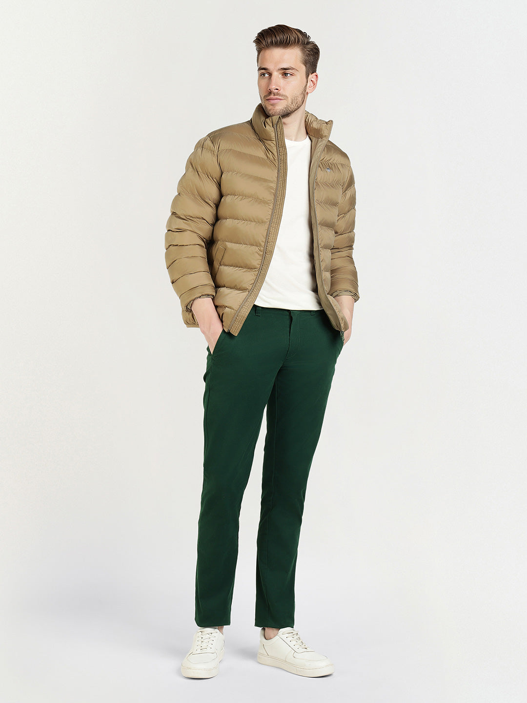 Gant Men Green Slim Fit Solid Trouser