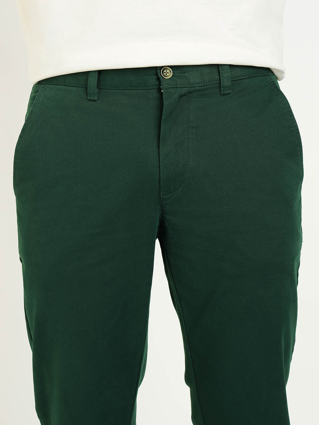 Gant Men Green Slim Fit Solid Trouser