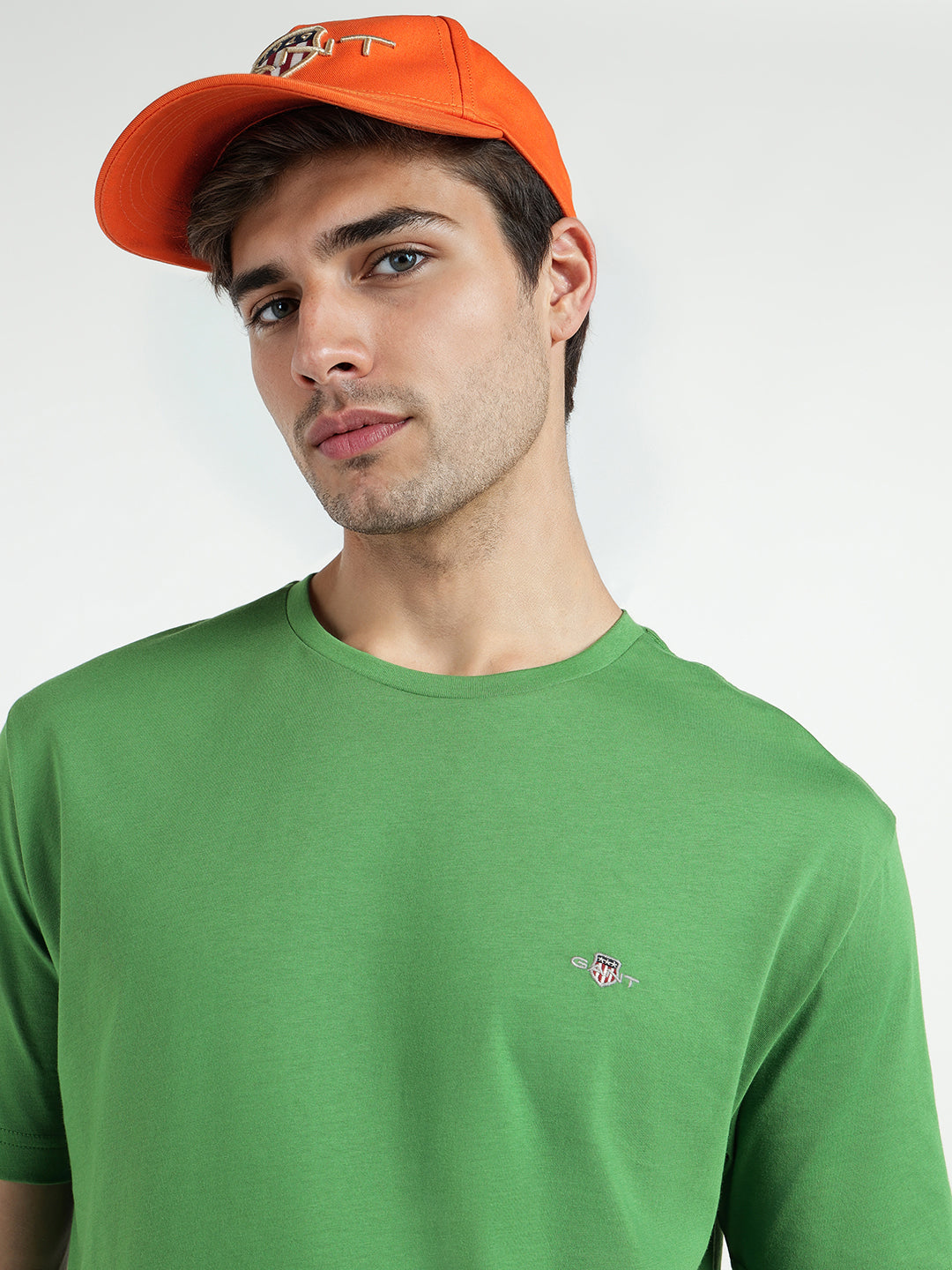 Gant Men Green Solid Crew Neck Tshirt