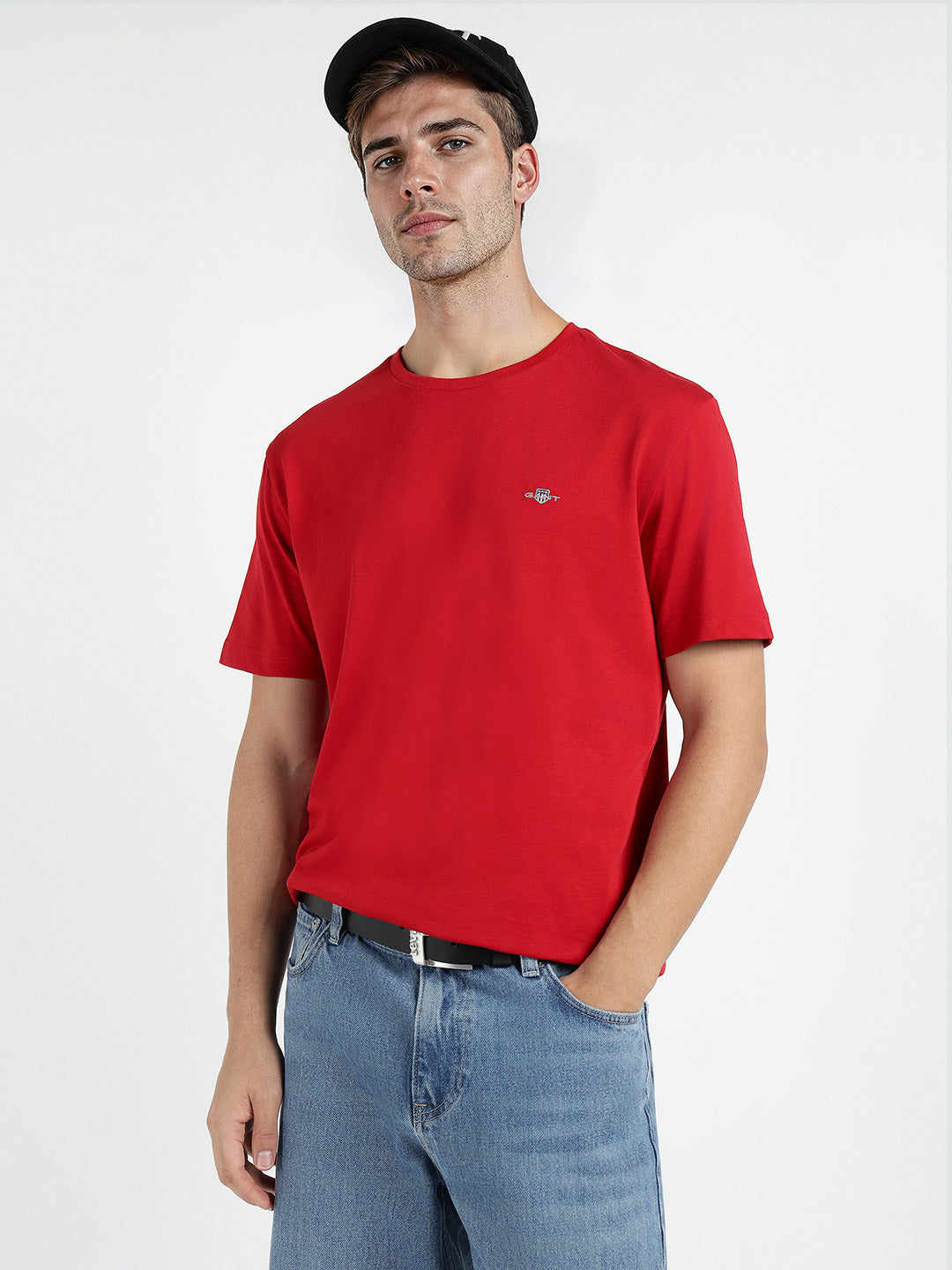 Gant Men Red Solid Crew Neck Tshirt