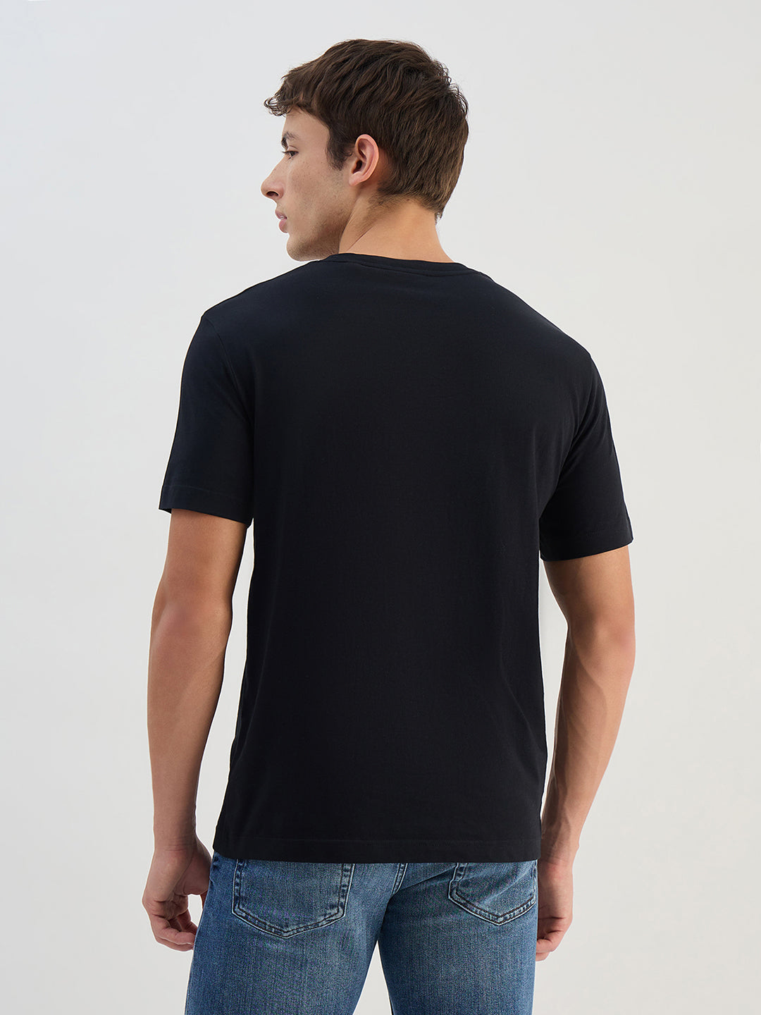 Gant Men Black Solid Pure Cotton Round Neck T Shirt