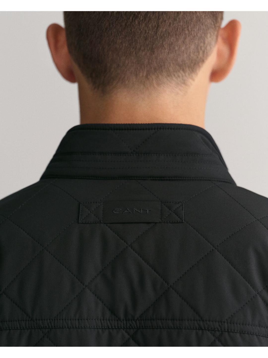 Gant Men Black Regular Fit Solid Quilted Jacket