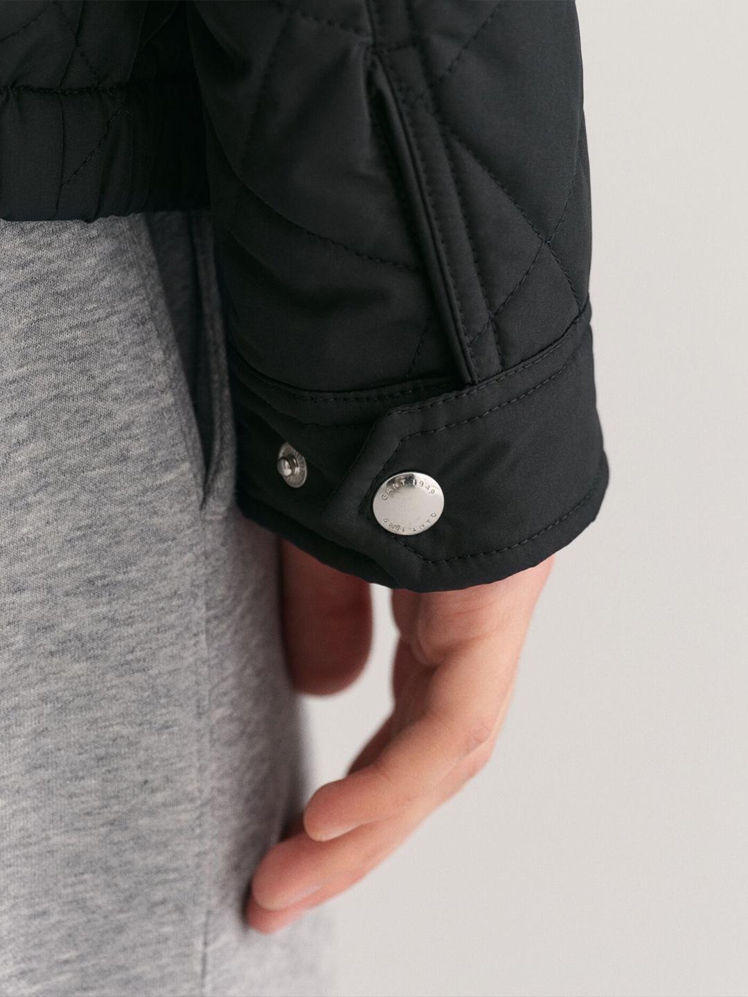 Gant Men Black Regular Fit Solid Quilted Jacket