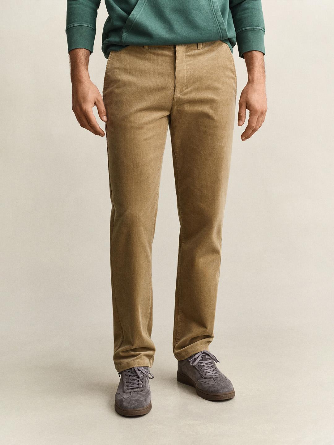 Gant Men Khaki Regular Fit Solid Cotton Trouser