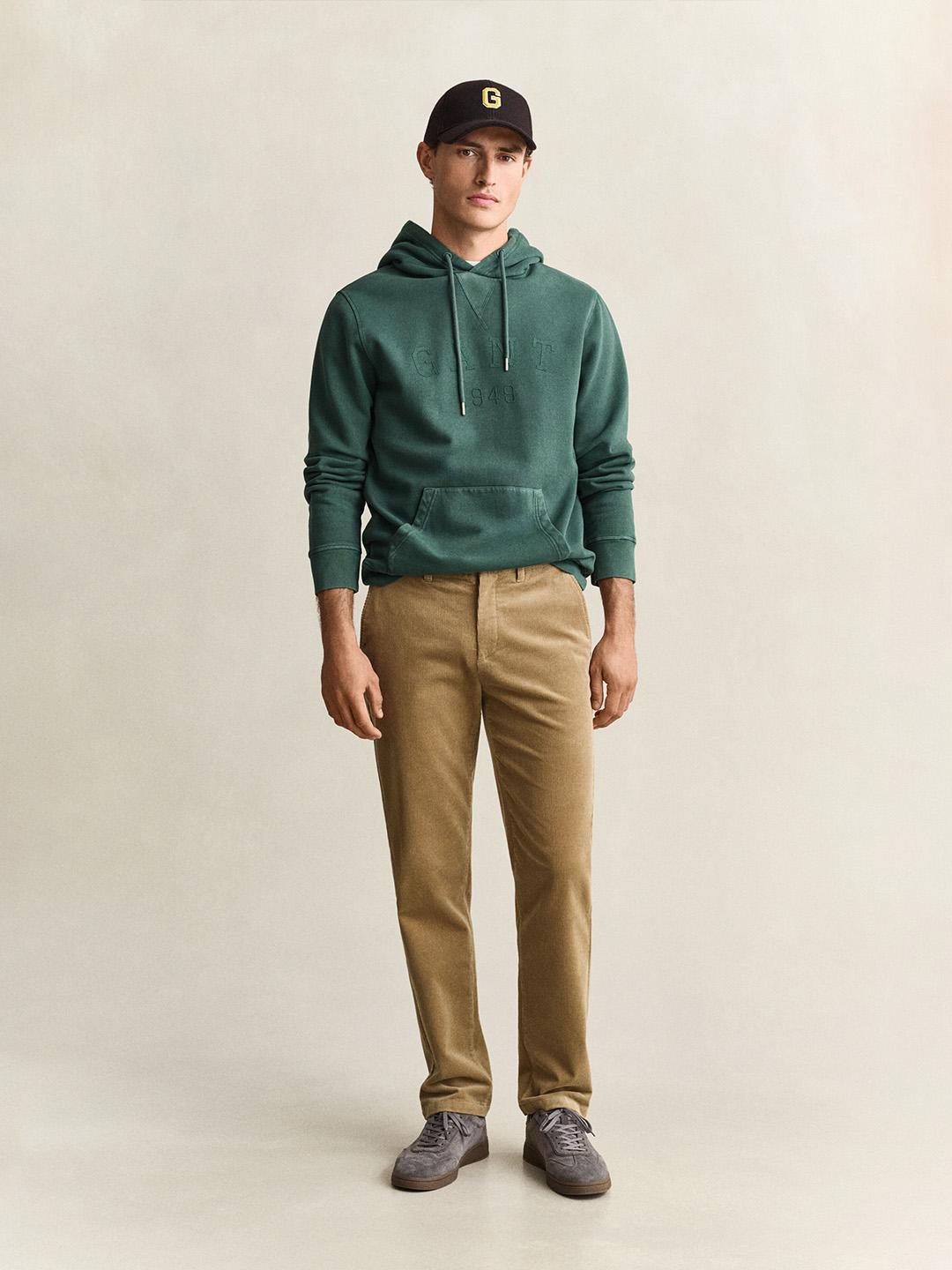 Gant Men Khaki Regular Fit Solid Cotton Trouser
