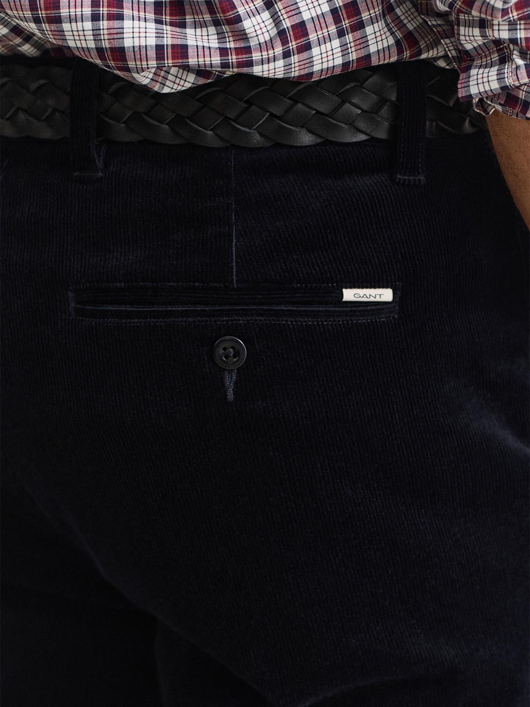 Gant Men Blue Regular Fit Solid Cotton Trouser
