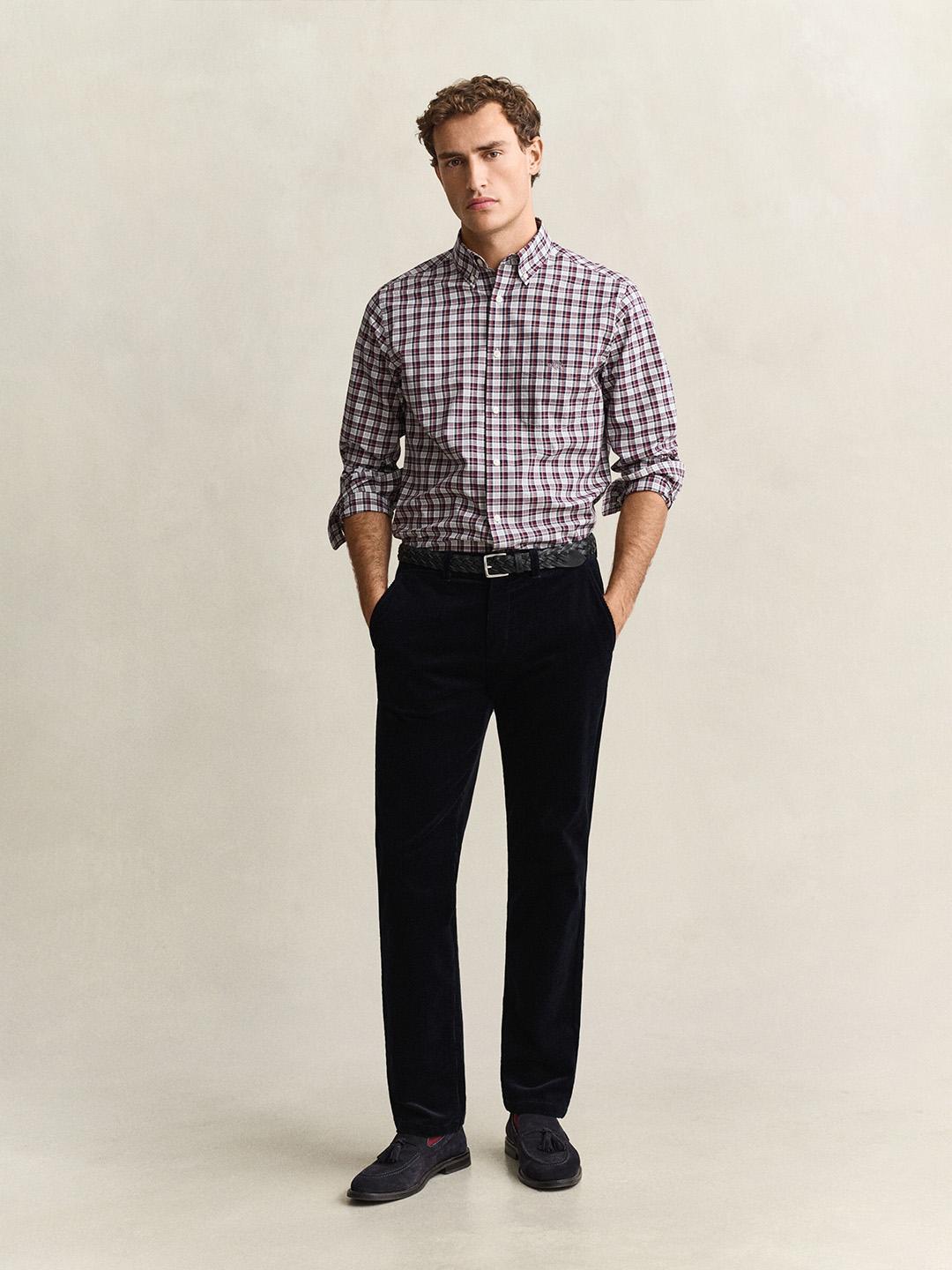 Gant Men Blue Regular Fit Solid Cotton Trouser