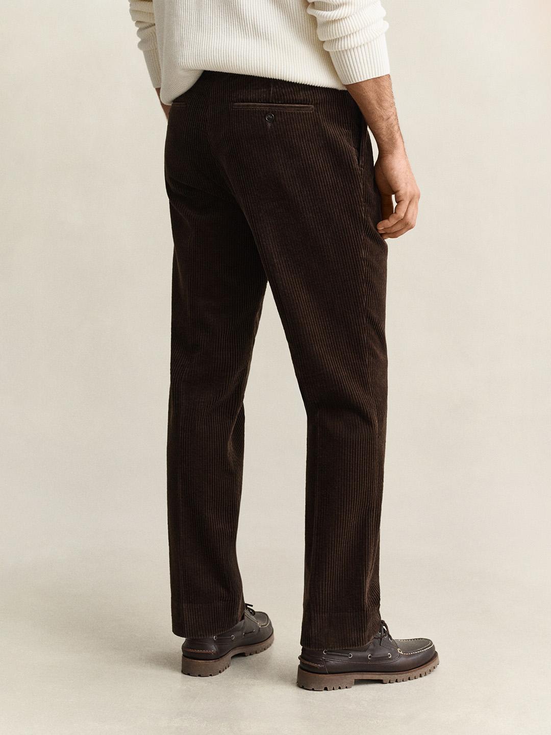 Gant Men Brown Regular Fit Solid Corduroy Trouser