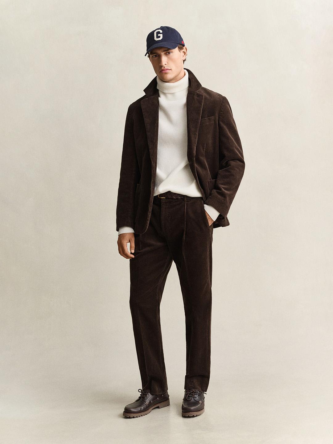 Gant Men Brown Regular Fit Solid Corduroy Trouser