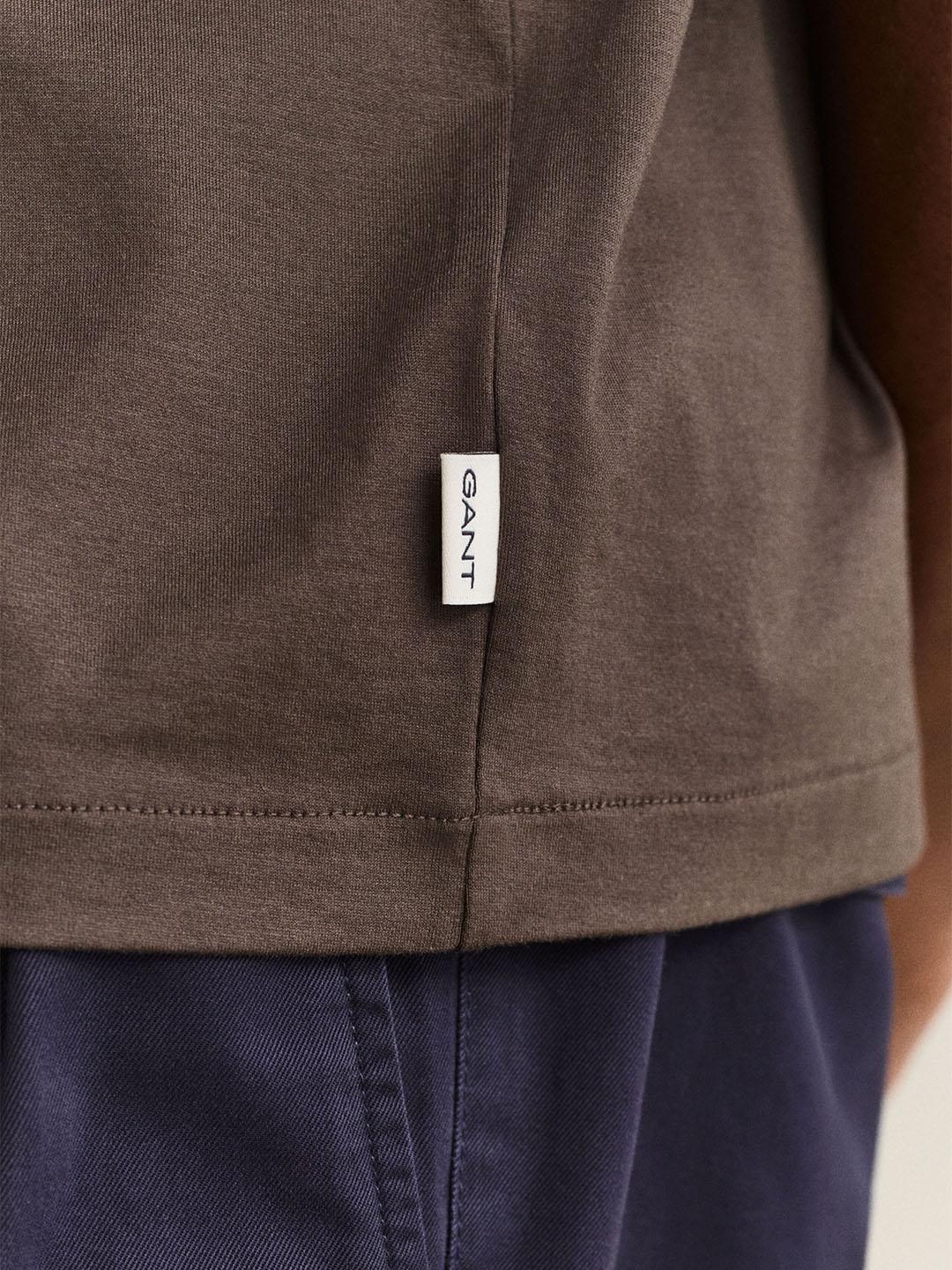 Gant Men Brown Regular Fit Solid Pure Cotton Tshirt