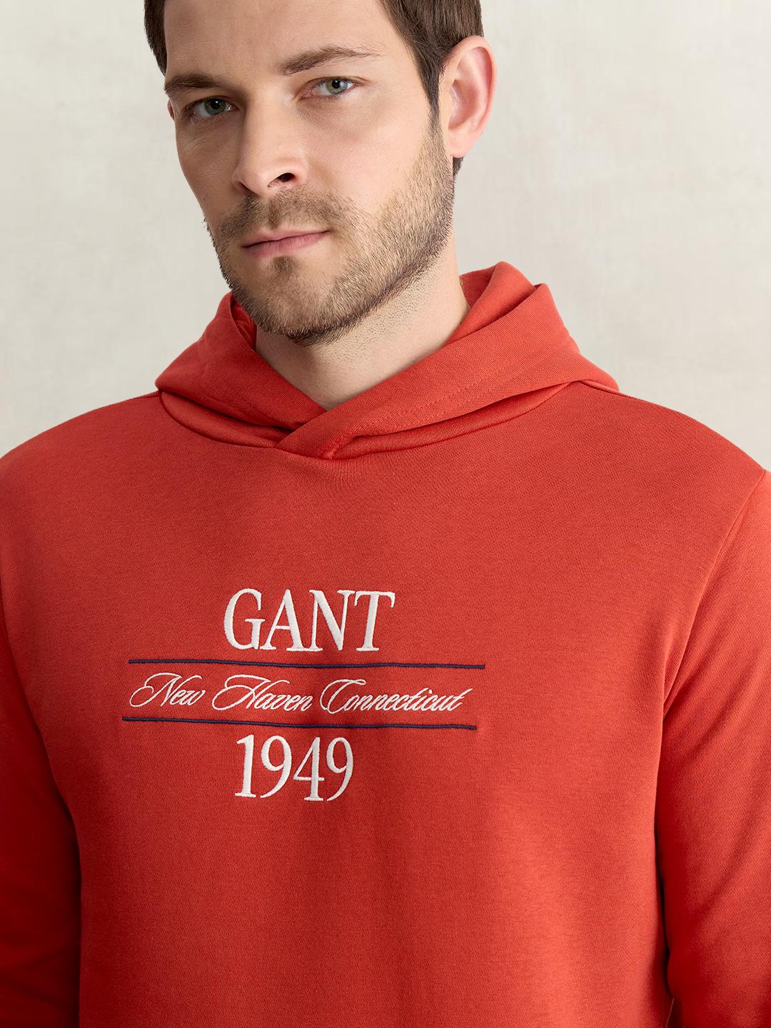 Gant Men Red Regular Fit Graphic Cotton Blend Hoodie