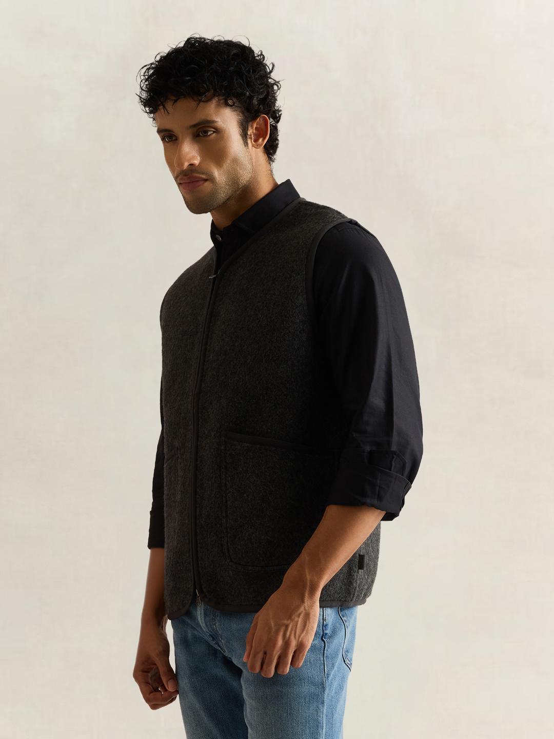 Gant Men Dark Grey Solid Regular Fit Vest