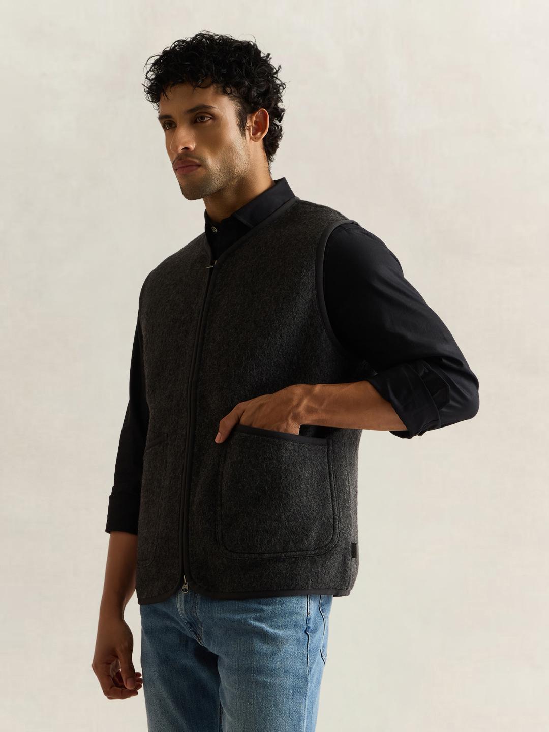 Gant Men Dark Grey Solid Regular Fit Vest