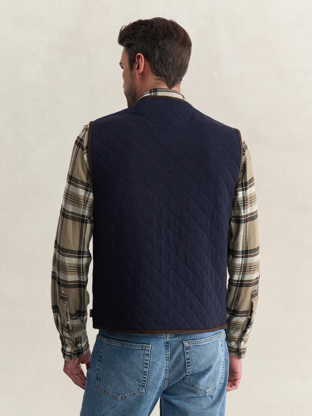 Gant Men Blue Regular Fit Quilted Cotton Blend Vest