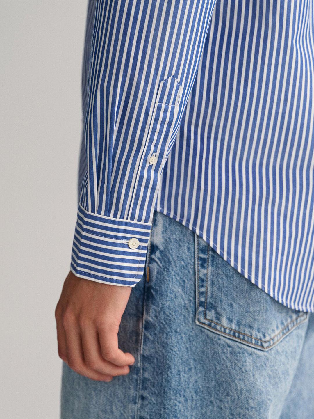 Gant Men Blue Striped Regular Fit Classic Poplin Shirt