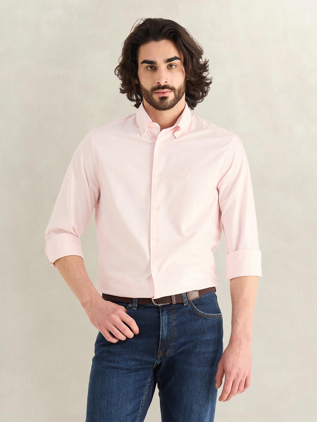 Gant Men Pink Solid Regular Fit Cotton Shirt