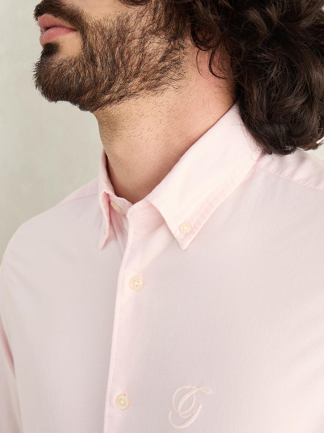 Gant Men Pink Solid Regular Fit Cotton Shirt