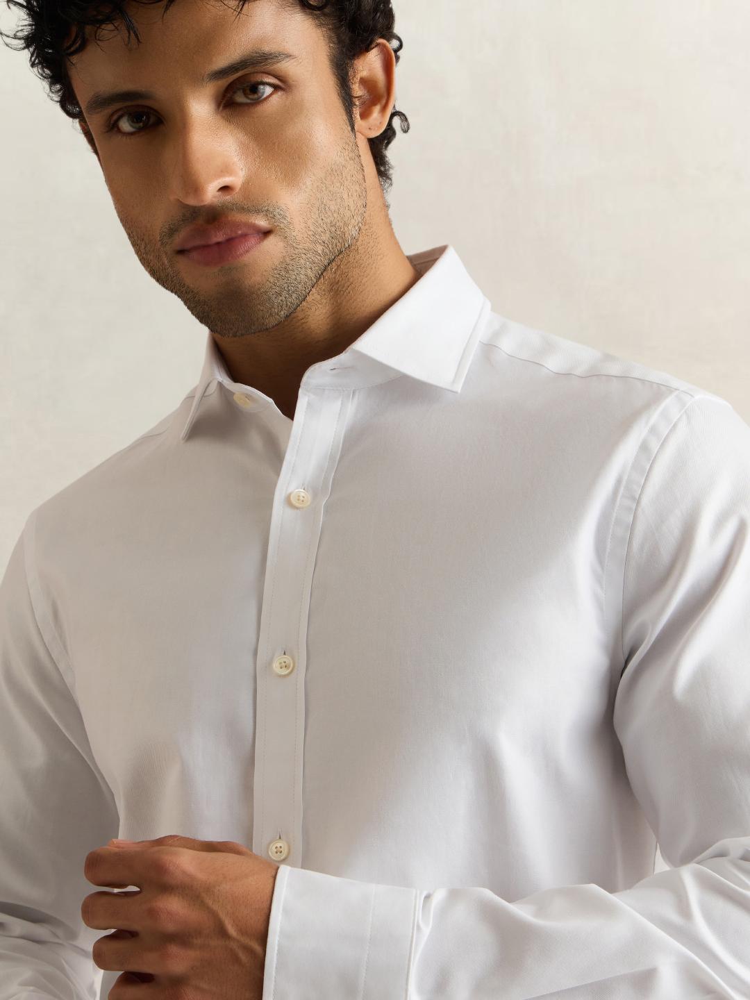 Gant Men White Solid Slim Fit Cotton Shirt