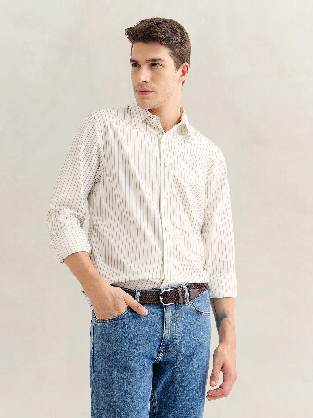 Gant Men Off White Regular Fit Striped Cotton Dobby Shirt