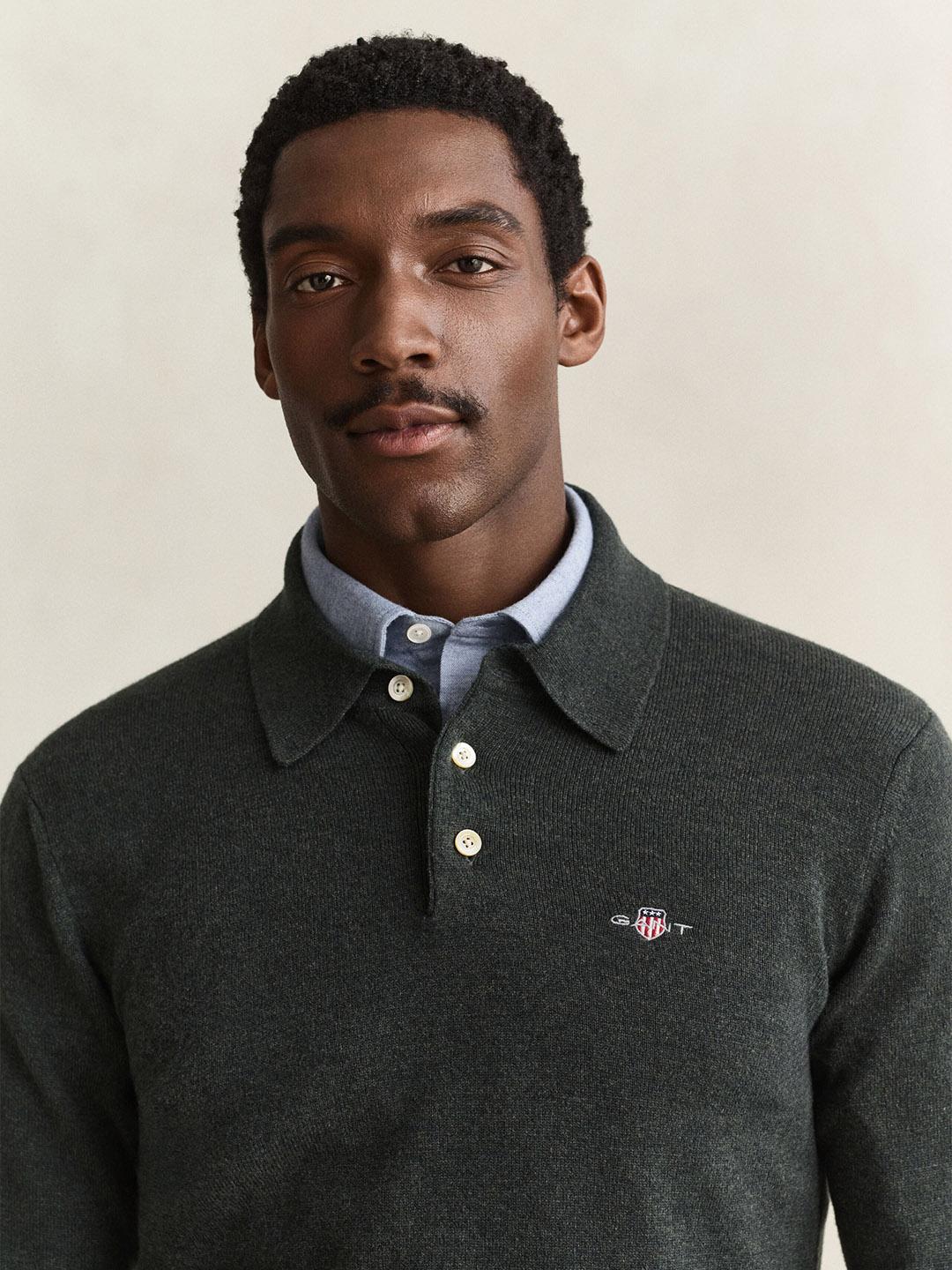 Gant Men Green Regular Fit Solid Lambswool Sweater