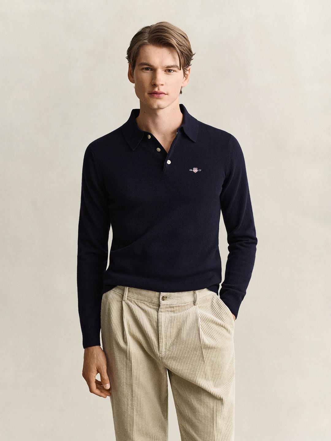 Gant Men Blue Regular Fit Solid Lambswool Sweater