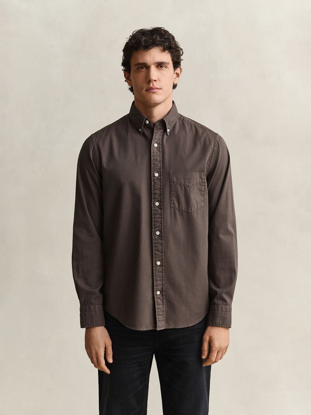 GANT Men Dark Brown Solid Regular Fit Twill Shirt