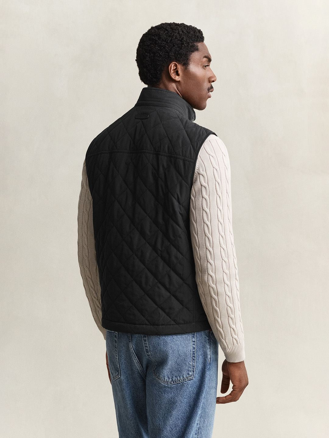 Gant Men Black Regular Fit Classic Quilted Jacket