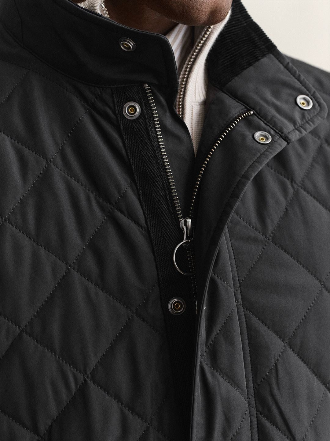 Gant Men Black Regular Fit Classic Quilted Jacket