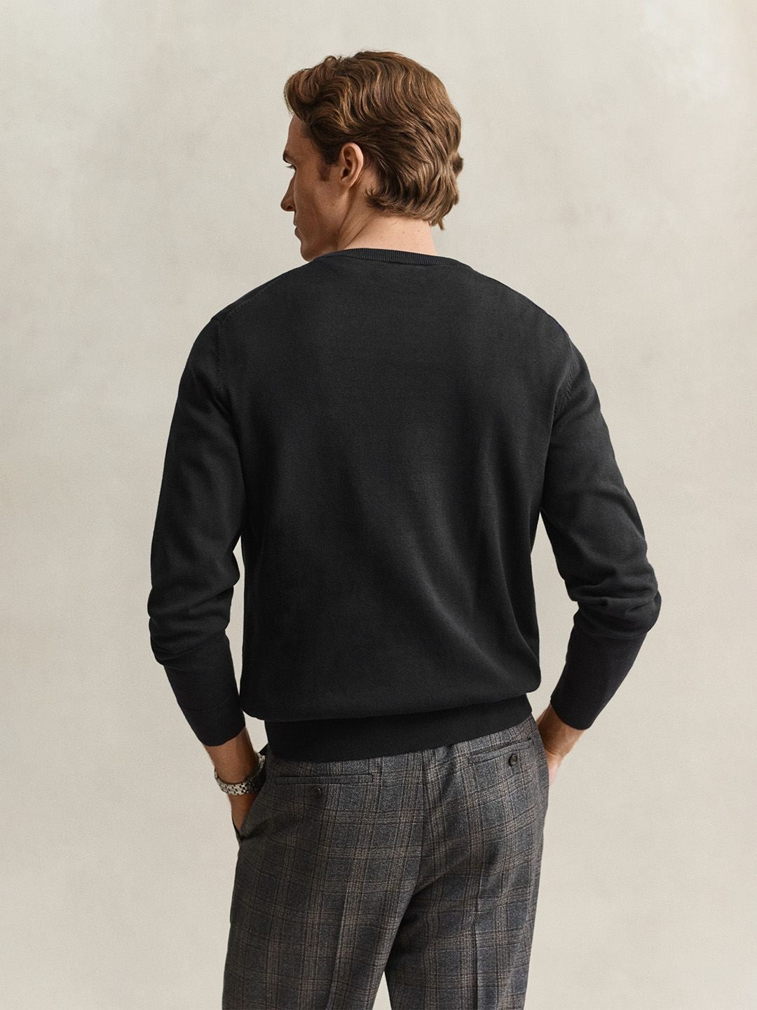 Gant Men Black Solid Regular Fit Pure Cotton Sweater