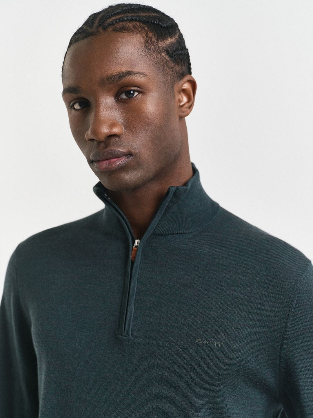 Gant Men Dark Green Solid Regular Fit Sweater