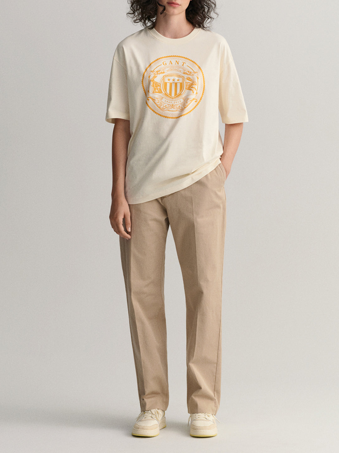 Gant Cream Logo Regular Fit T-Shirt
