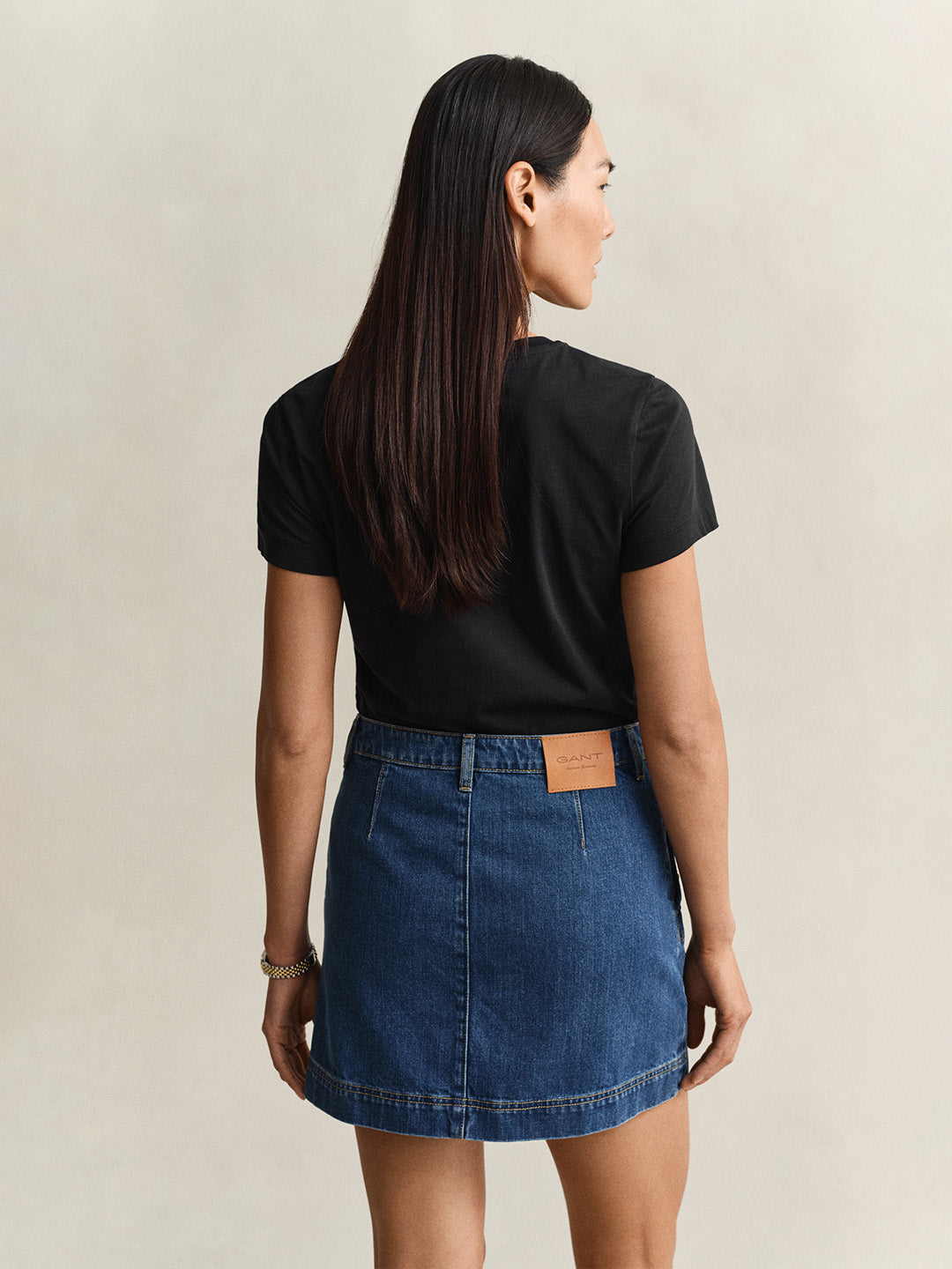 GANT Women Black Shield T-Shirt