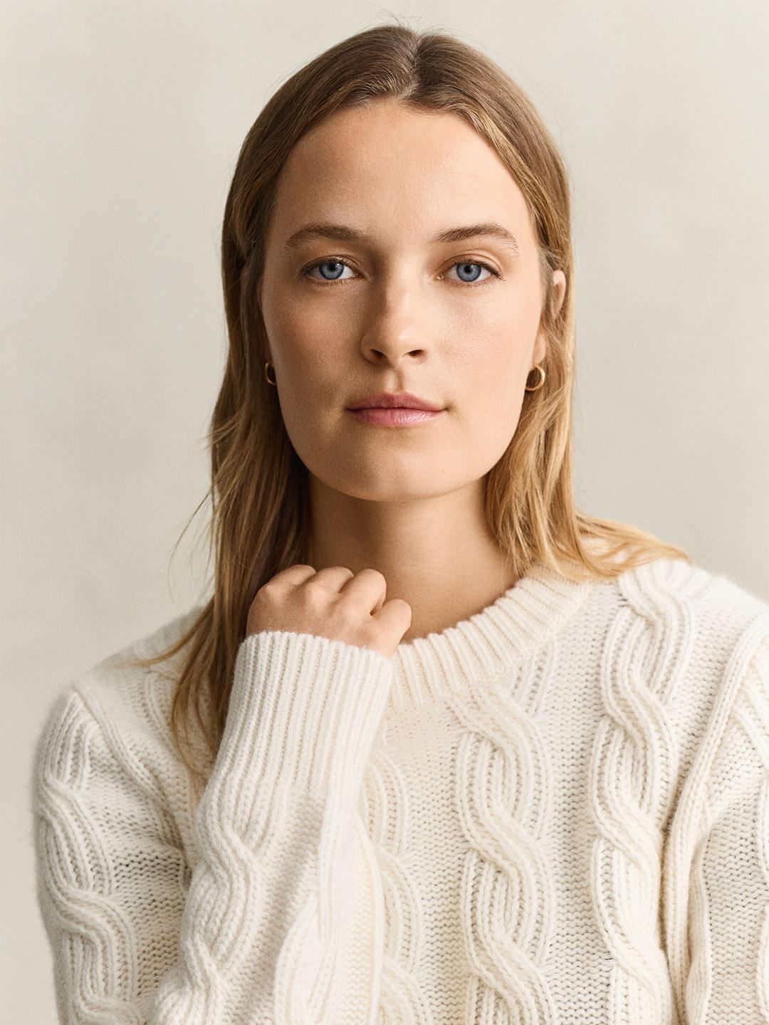Gant Women Off White Cable Relaxed Fit Wool Blend Sweater