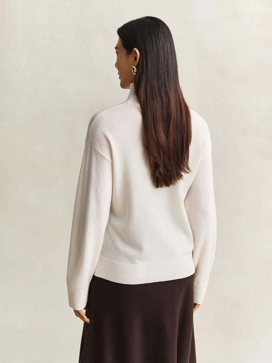 Gant Women Off White Solid Relaxed Fit Lambswool Sweater