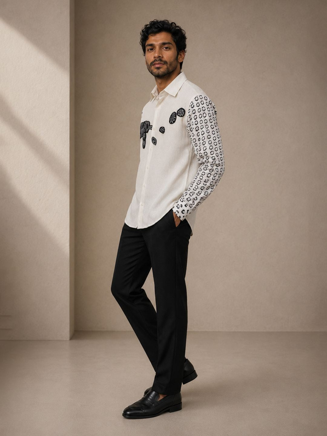 House Of Rohit Doshi Men Off White Embroidered Slim Fit Shirt