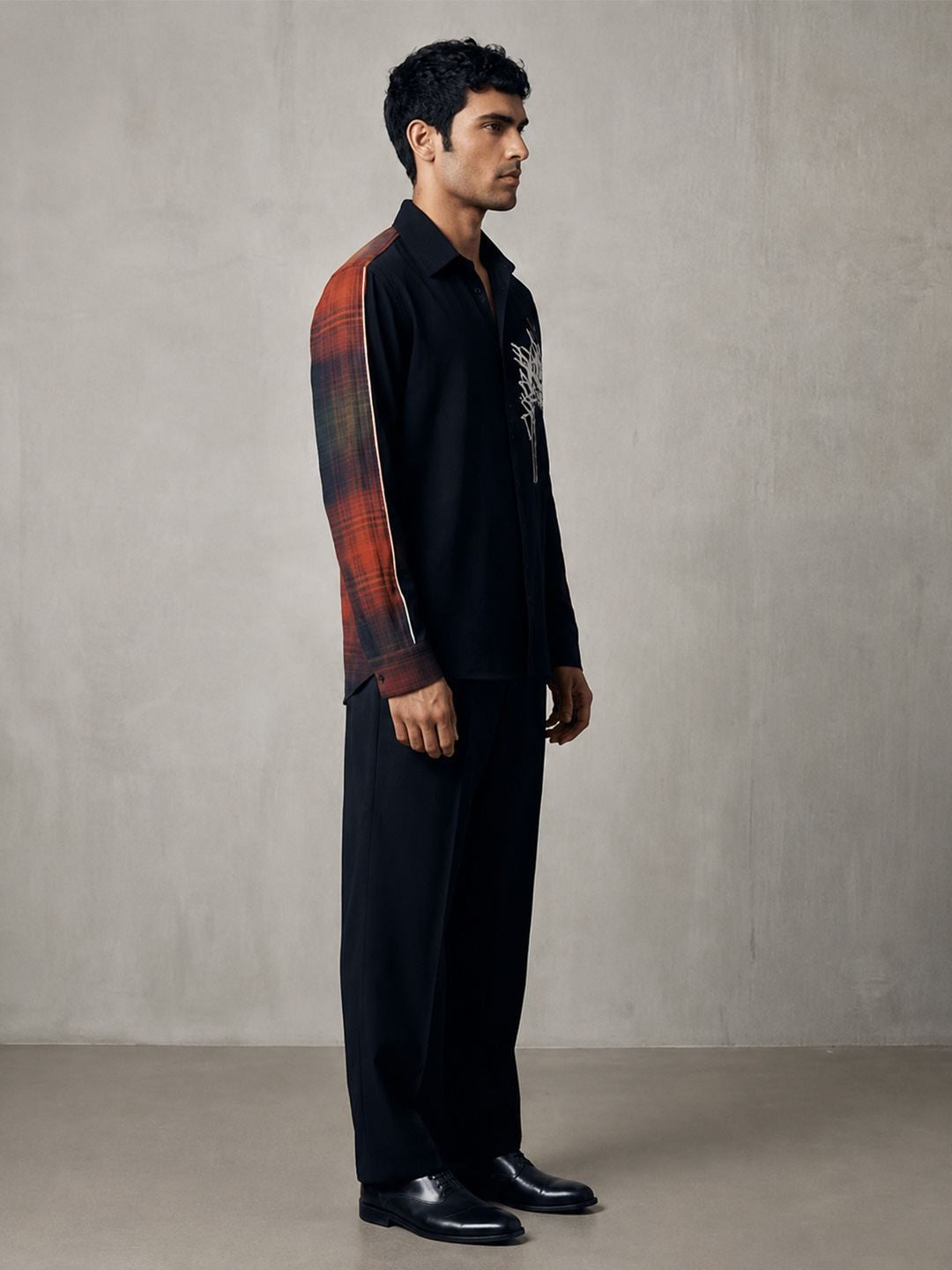 House Of Rohit Doshi Men Black Embroidered Slim Fit Shirt