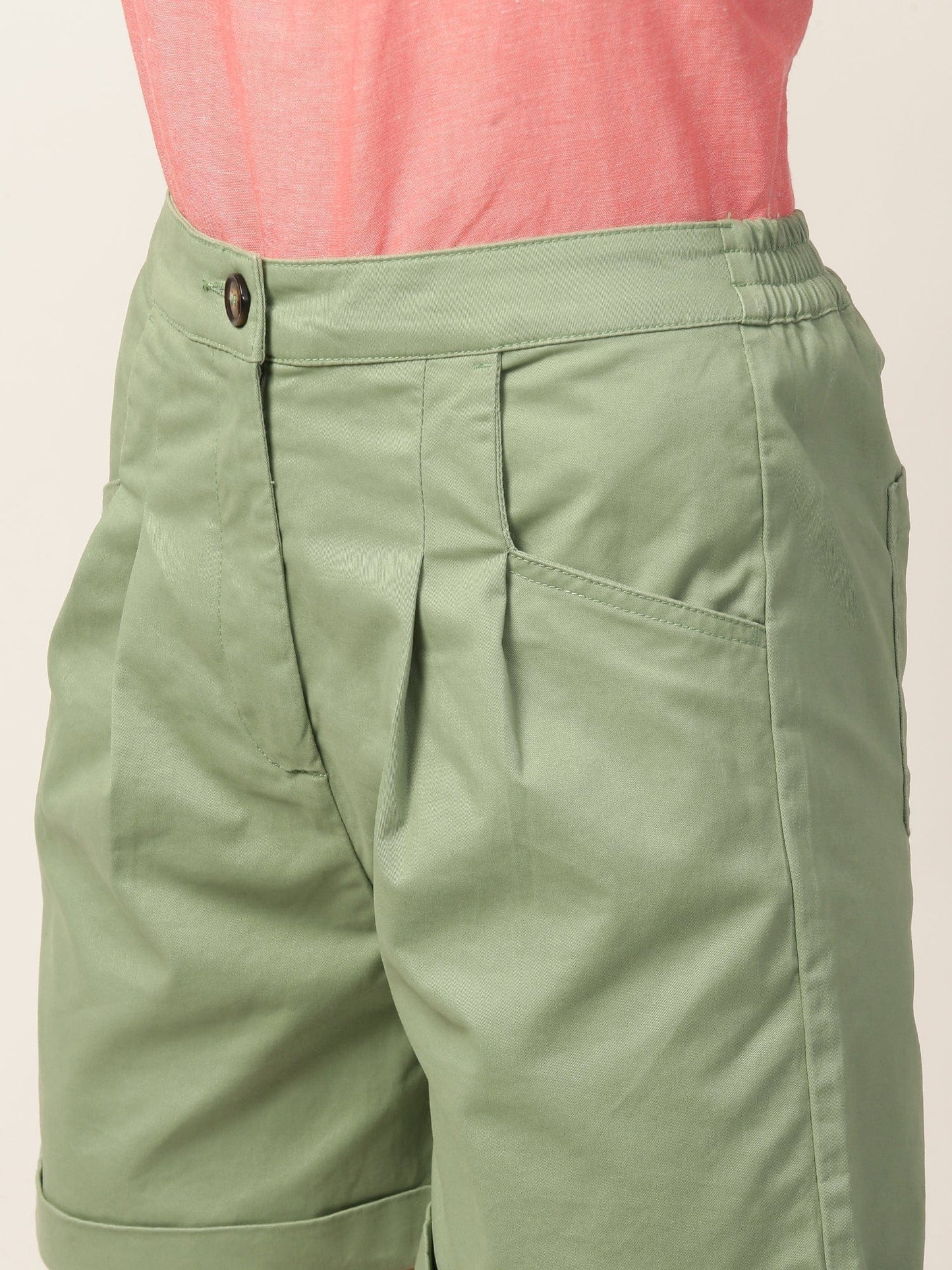 Elle Women Green Regular Fit Shorts