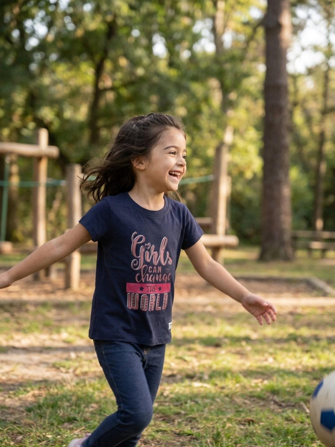 Blue Giraffe Girls Tshirt