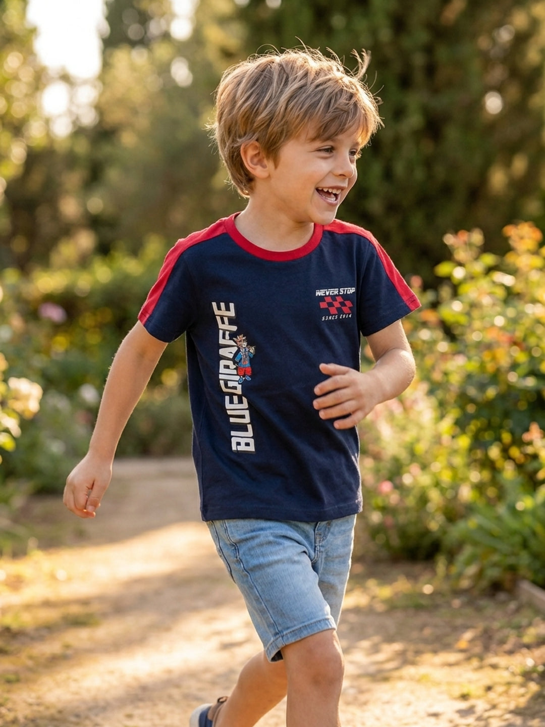 Blue Giraffe Boys Blue Solid Crew Neck TShirt