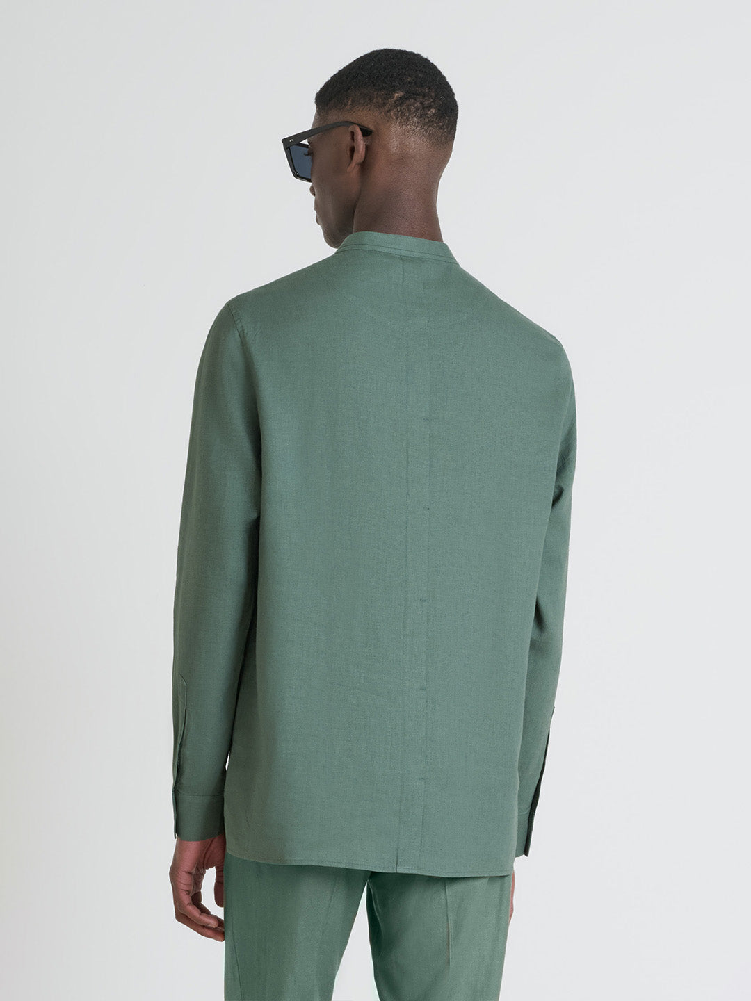 Antony Morato Men Green Solid Mandarin Collar Shirt