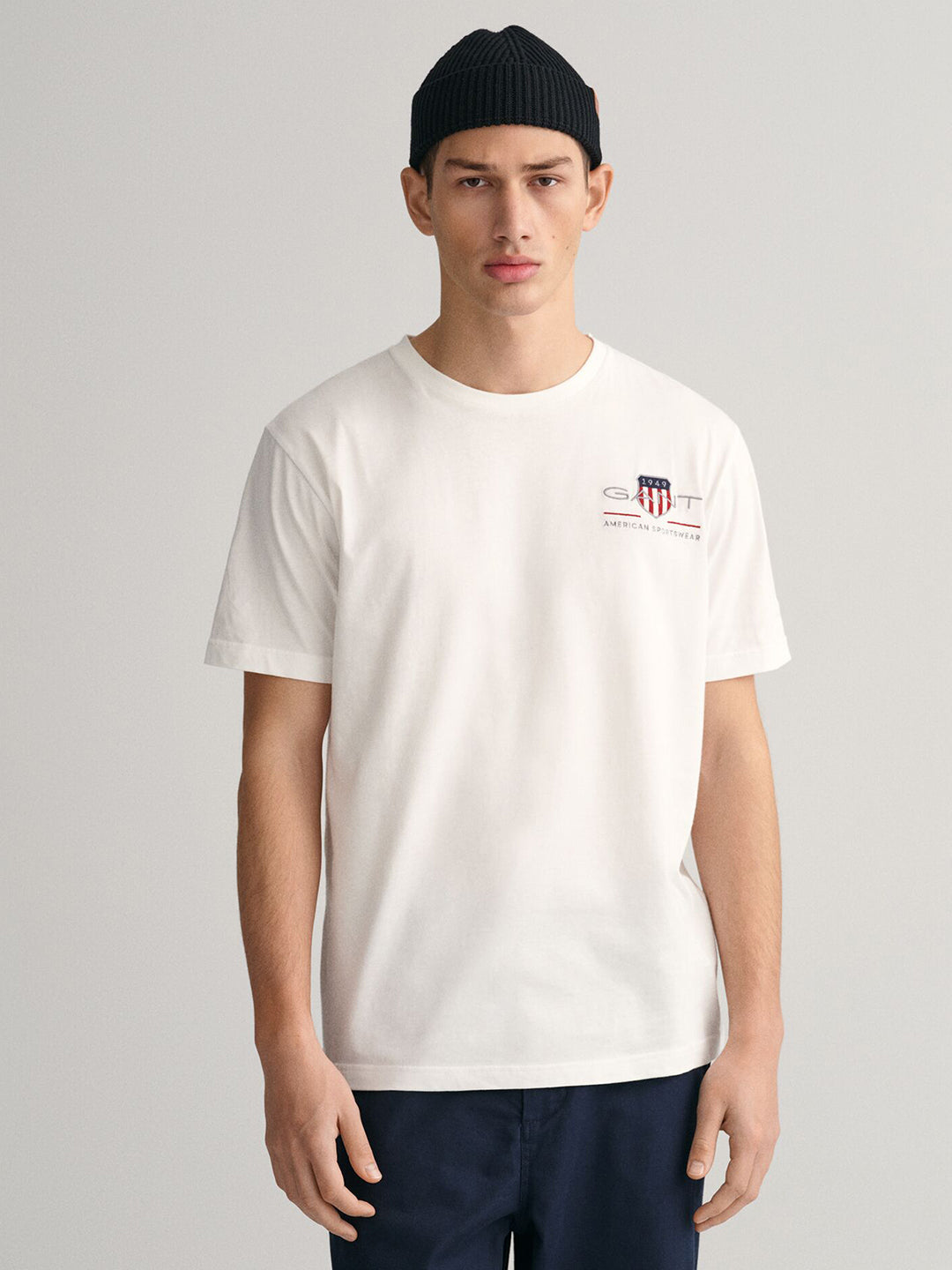 Gant Men White Solid Crew Neck Tshirt