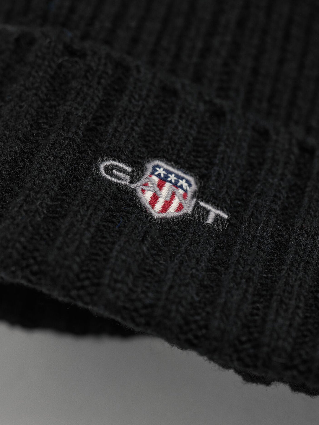 Gant Men Black Solid Beanies
