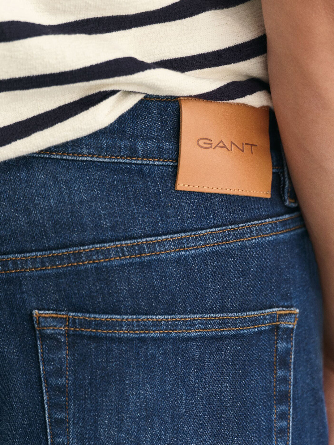 Gant Men Blue Slim Fit Washed Jeans