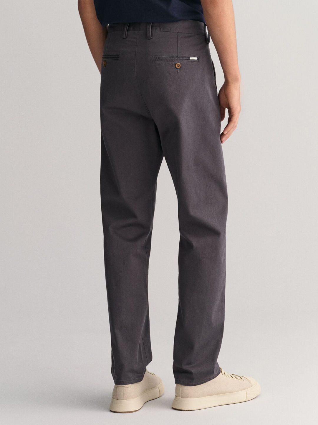 Gant Men Grey Regular Fit Solid Trouser