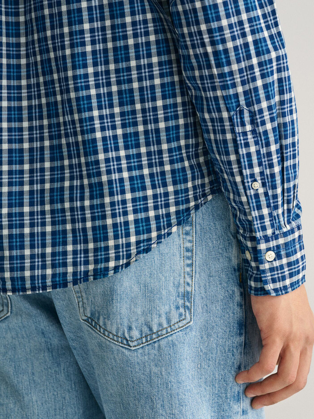 Gant Men Blue Checked Button Down Full Sleeves Shirt