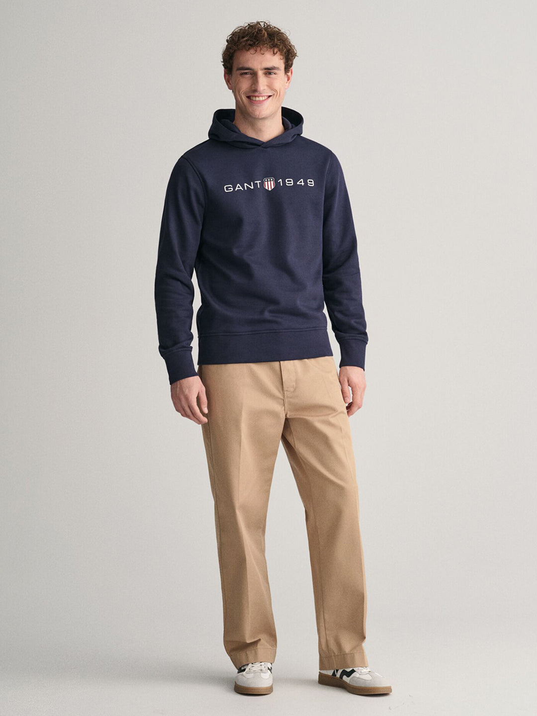 Gant Men Navy Blue Solid Hooded Long Sleeves Sweatshirt
